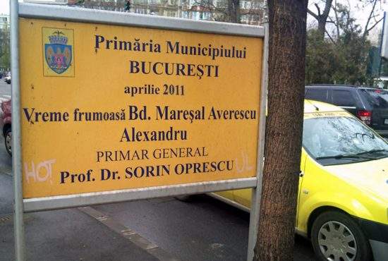 Oprescu se laudă că a început distribuirea de vreme frumoasă în mai multe zone din Capitală