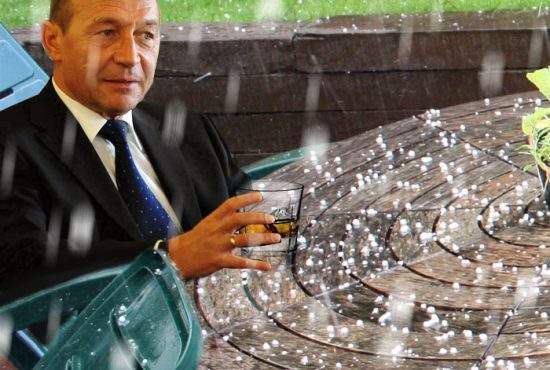 Traian Băsescu, nemulţumit de venirea grindinei: “Am cerut doar două cuburi de gheaţă!”