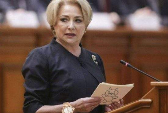 Dăncilă, derutată! E în concediu în afara țării și se întreabă dacă ea e din diaspora și trebuie să vină la protest