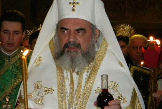 Patriarhia avertizează că parcarea subterană de la Universitate nu e sigură, nefiind sfinţită