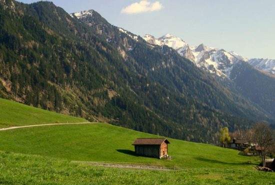 Doi tineri îndrăgostiţi au închiriat statul Liechtenstein pentru o noapte romantică