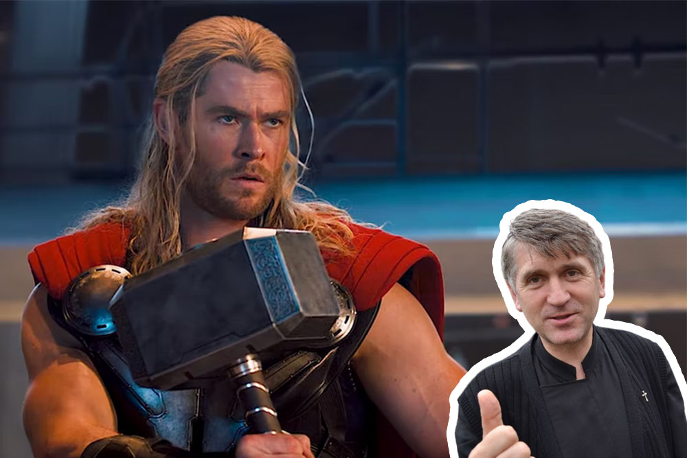 Pomohaci spune că s-a dus de 7 ori la ultimul film cu Thor, că i-a plăcut faza cu ciocanul