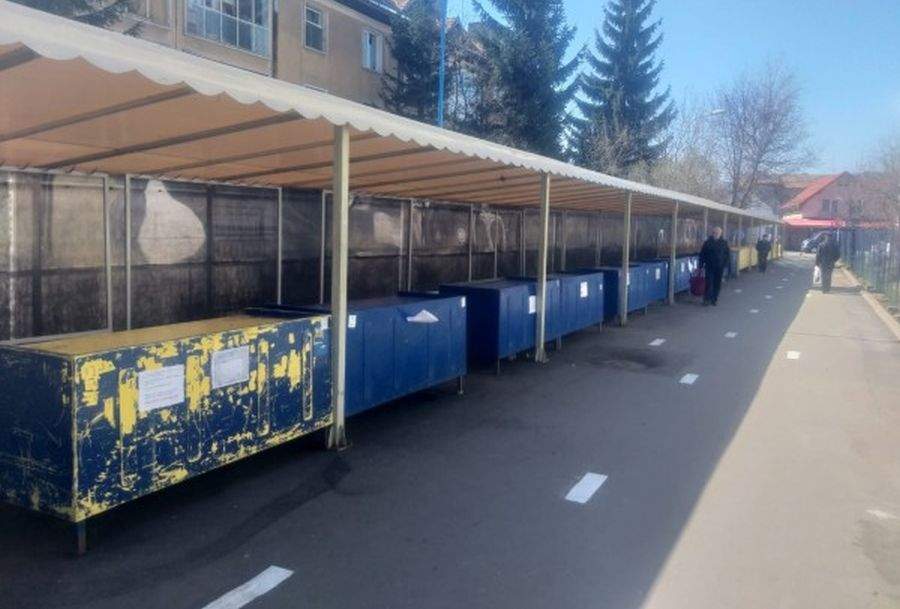 Efectul boicotului! Tarabe goale în piaţă, că ţăranii nu s-au dus la Metro să ia legume